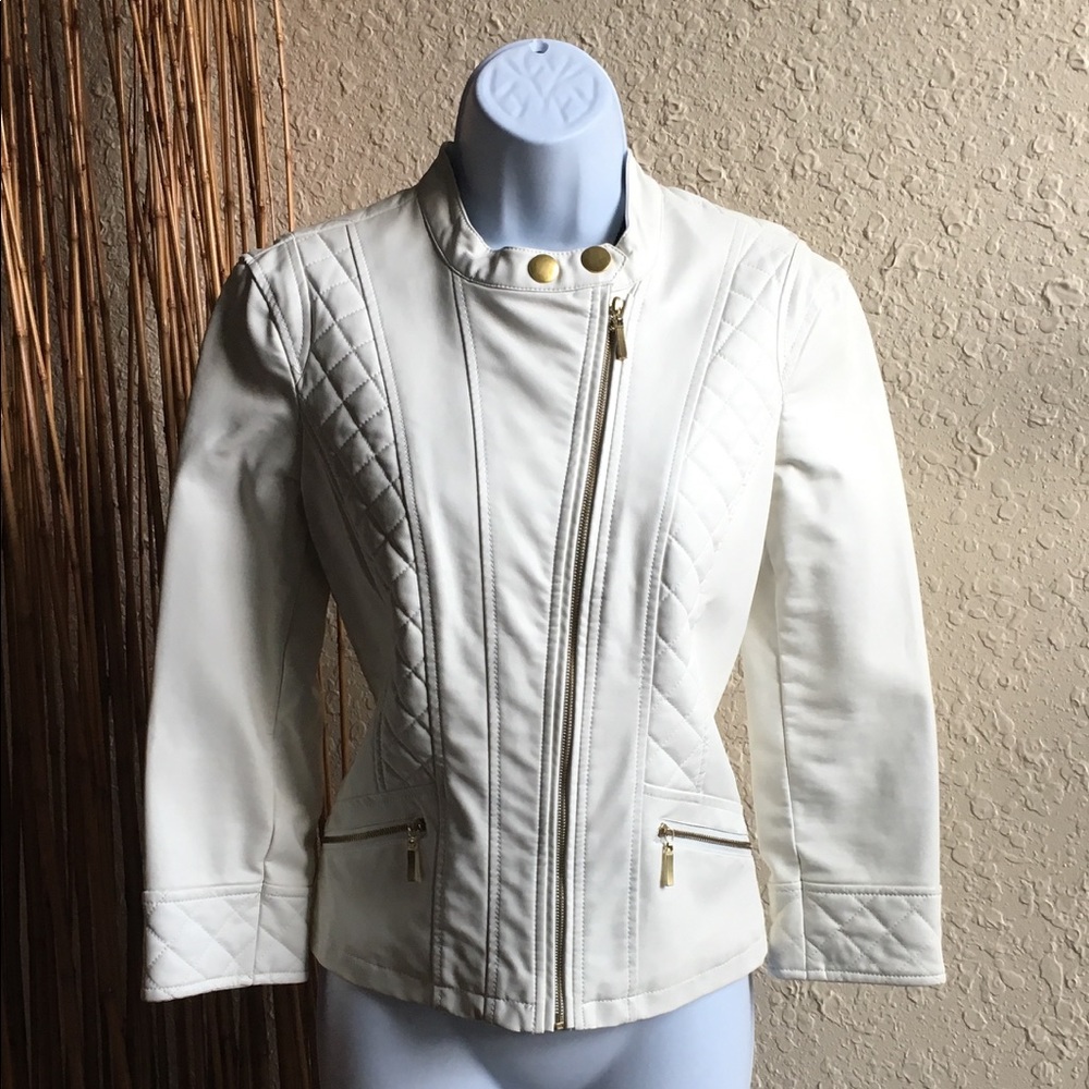 NWOT 2B bebe faux leather white jacket.